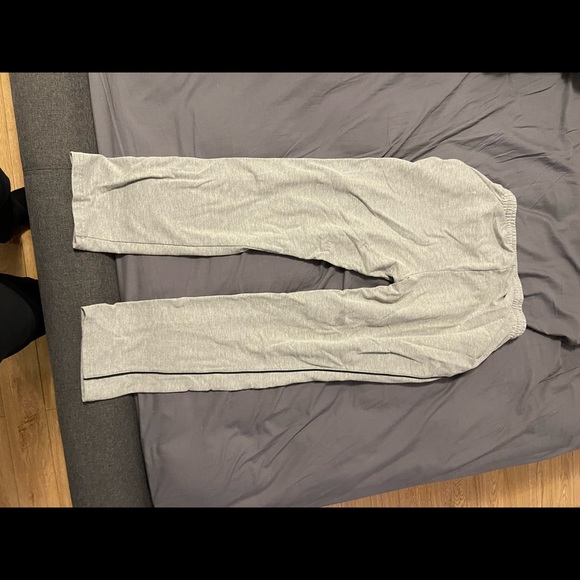 Lacoste Sleepwear - Picture 3 of 3